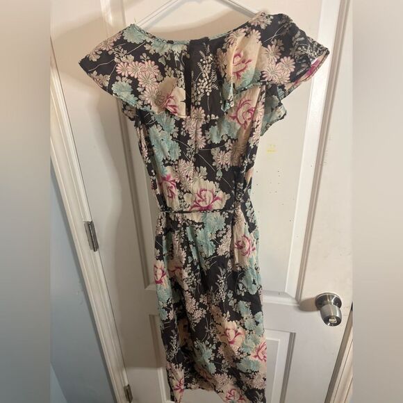 French Connection Floral wrap midi Dress with Ruffle Sleeves size 2 EUC - Picture 3 of 3